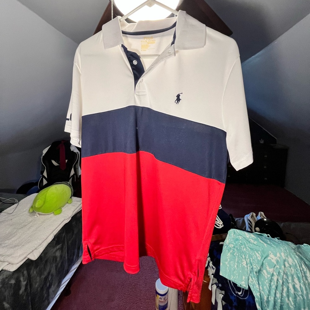 Men’s Medium Ralph Lauren Polo Shirt